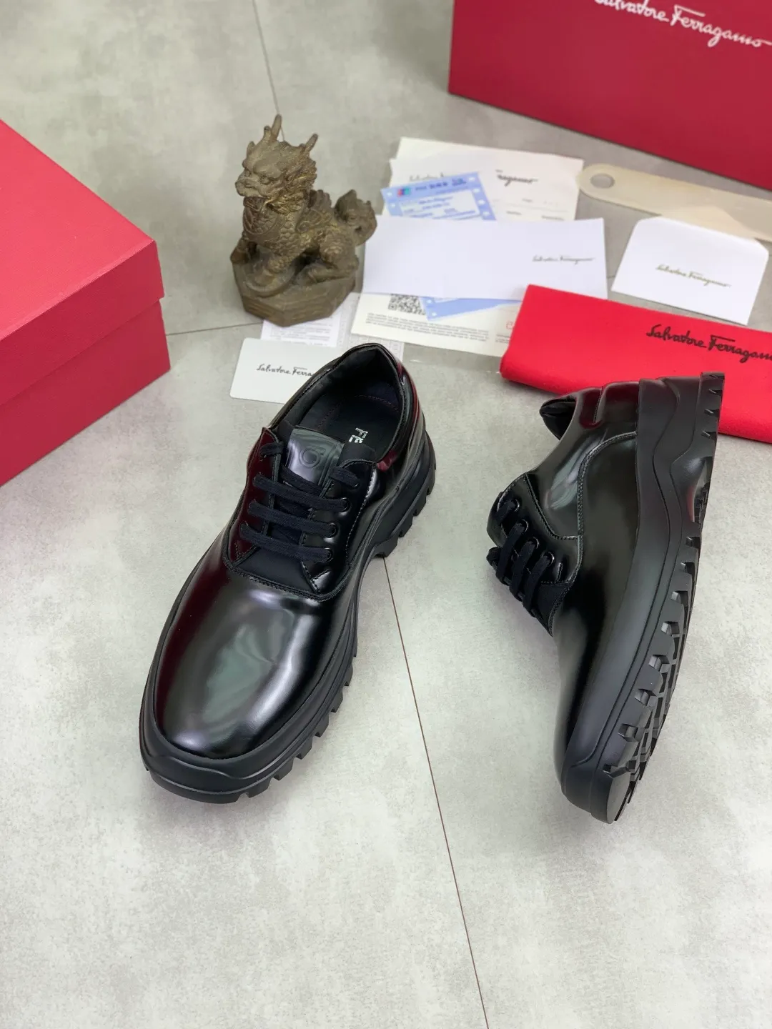 Men's men's shoes💰P640💰【New style】High quality water-dyed cowhide 🆘【Salvatore Ferragamo】Ferragamo's latest casual business leather shoes for men! Listed simultaneously! The fabric is made of specially imported original calfskin, and the interior is made of imported water-dyed cowhide. It is absolutely luxurious and leads the fashion trend. High-end foam outsole, matching sizes: 38-44 (45 and 46 can be customized) 4️⃣ colors available